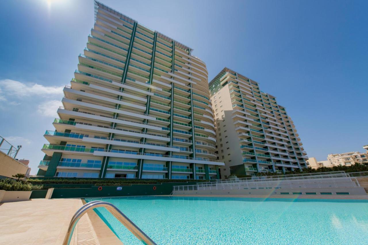 Luxury Apt With Side Seaviews And Pool, Best Location Sliema Exterior photo