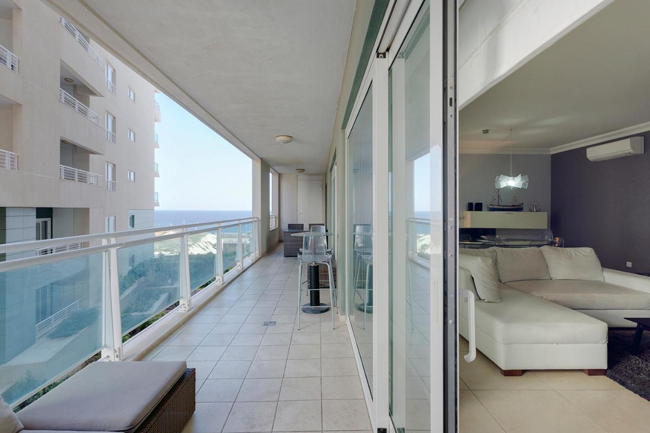 Luxury Apt With Side Seaviews And Pool, Best Location Sliema Exterior photo